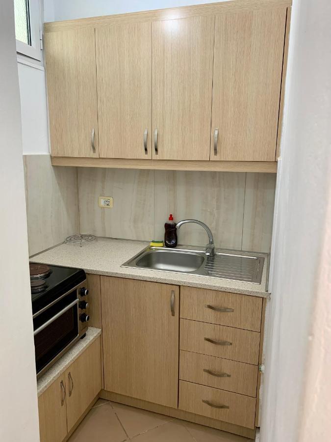 Vaso Apts Sarandë Esterno foto