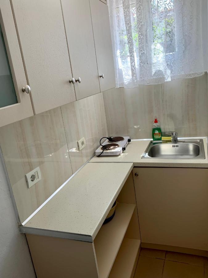 Vaso Apts Sarandë Esterno foto
