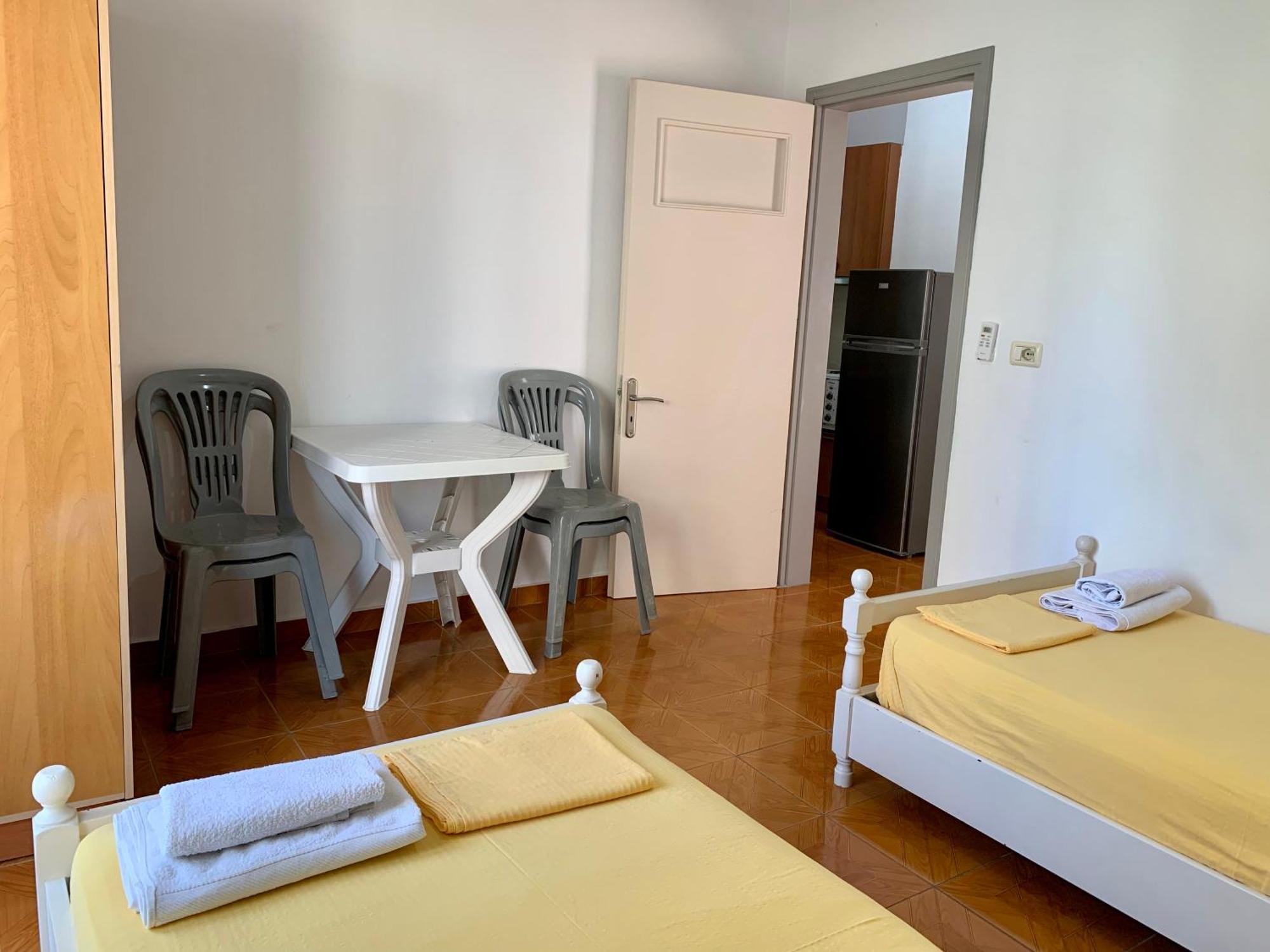 Vaso Apts Sarandë Esterno foto