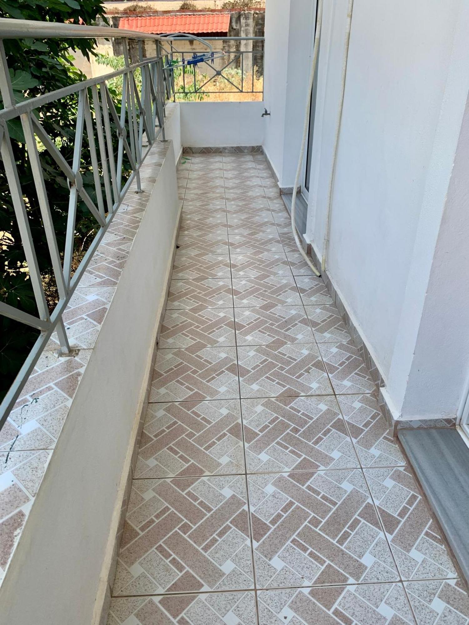 Vaso Apts Sarandë Esterno foto