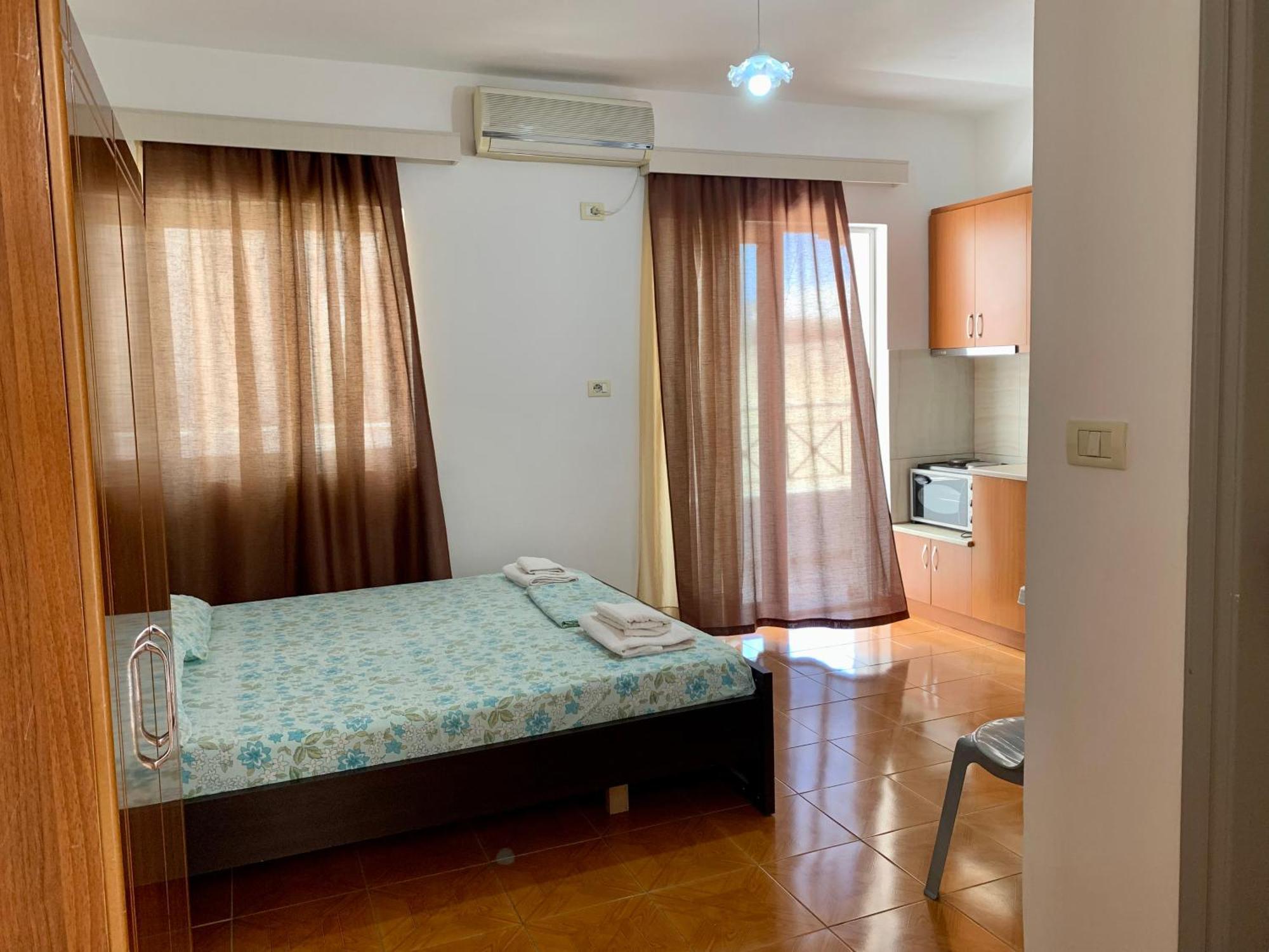 Vaso Apts Sarandë Esterno foto
