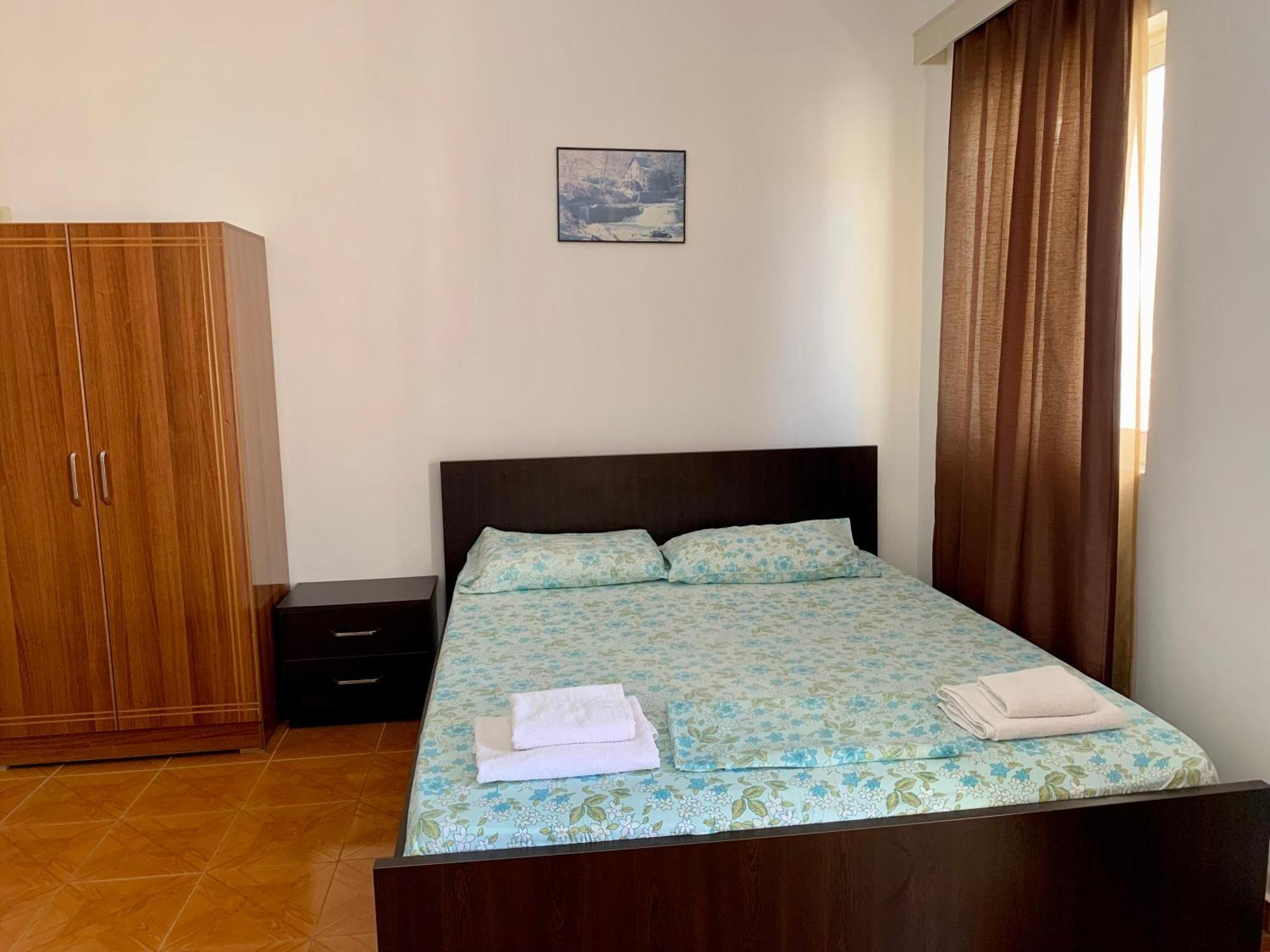 Vaso Apts Sarandë Esterno foto